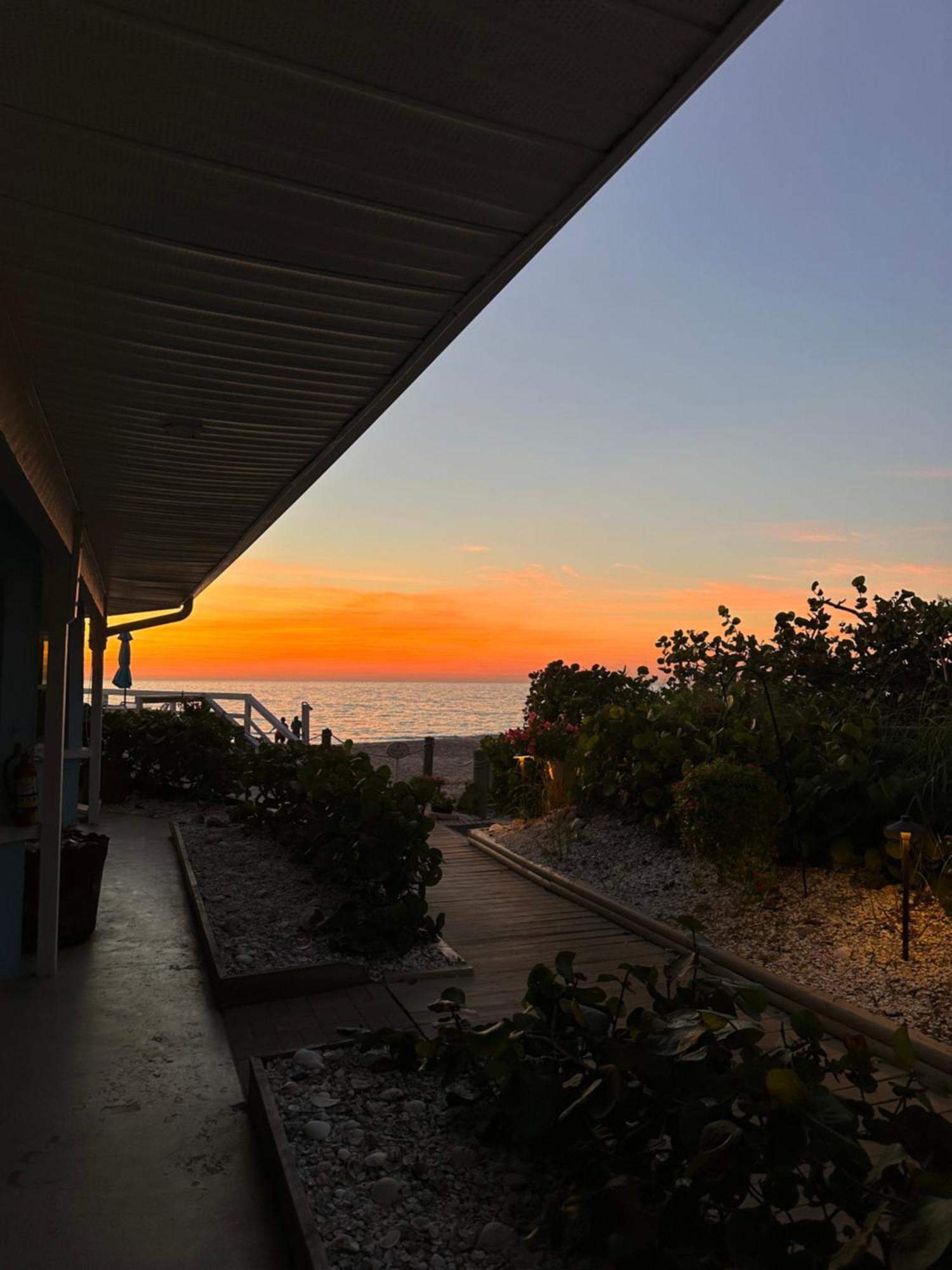 Pearl Beach Inn Englewood Luaran gambar