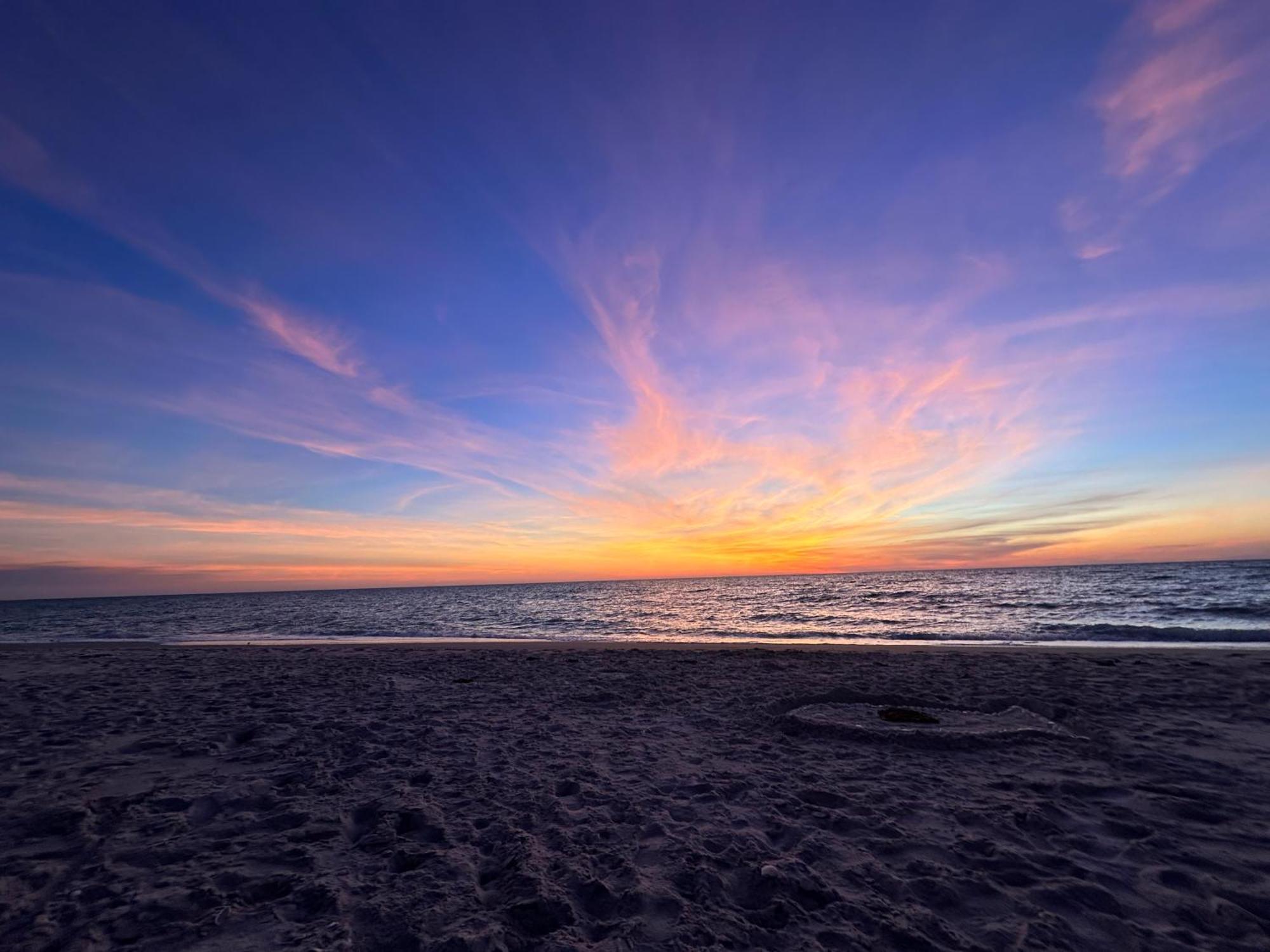 Pearl Beach Inn Englewood Luaran gambar